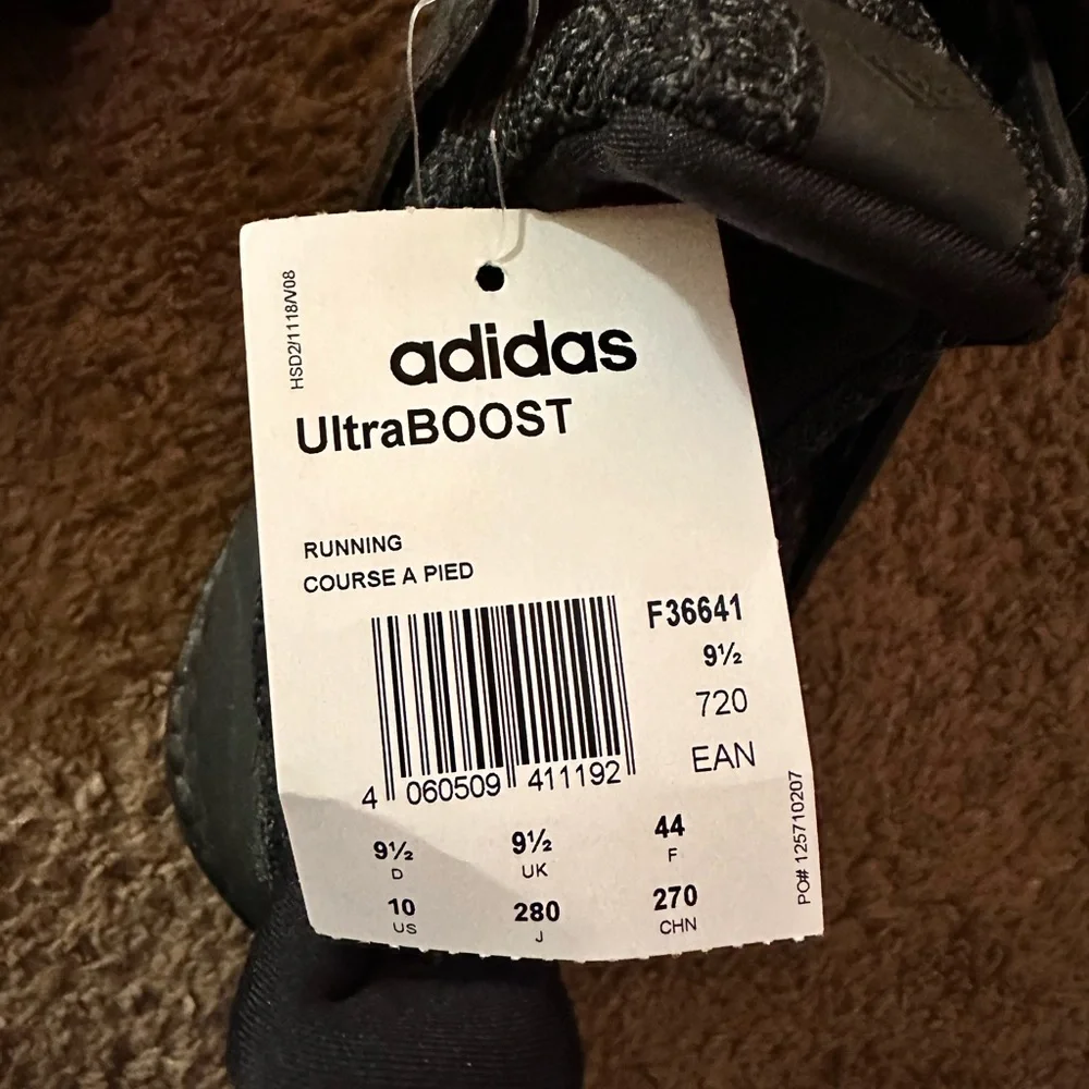 Adidas ultra boost running shoes sneakers men’s size 10 - Picture 3 of 11